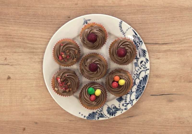 Vanilkové cupcaky s čokoládovým krémem