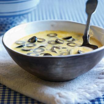 Chlazená polévka z oliv
