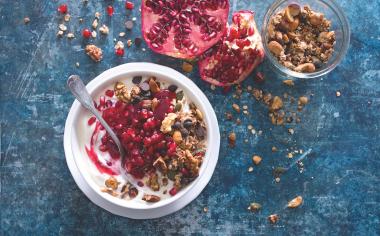 Křupavá velikonoční granola: Ideální snídaně a zdravá výslužka pro koledníky