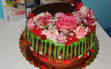 Stékaný dort pro Šípkovou Růženku