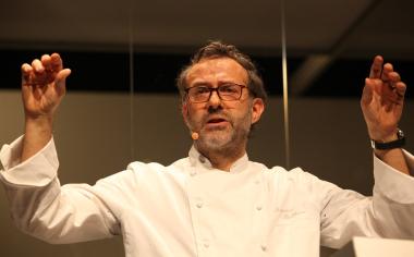 Massimo Bottura: Avantgardní šéfkuchař, který servíruje emoce