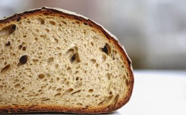 Kvaskový chleba se semínky
