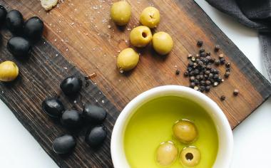 Olivy & olivový olej