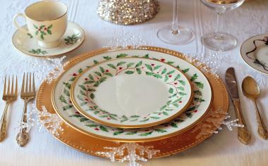 Malované nádobí na štědrovečerní stůl i jako dárek pod vánoční stromeček