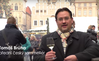 VIDEO: Víno a Vánoce se sommelierem Tomášem Brůhou
