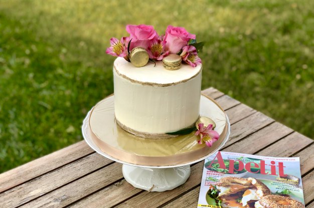 Hruškový dort s mascarpone a slaným karamelem