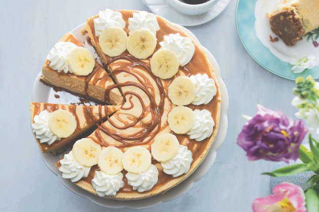 Karamelový cheesecake s banány