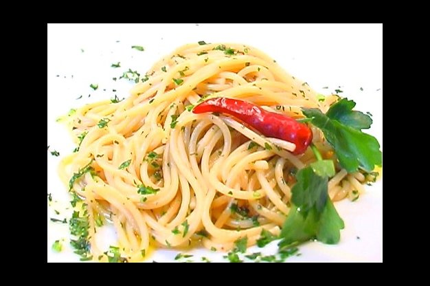 Špagety aglio olio peperonico