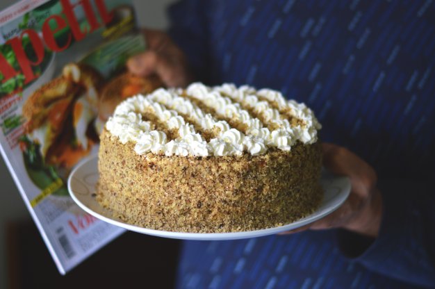Ořechový smetanový dort k 15. narozeninám Apetitu