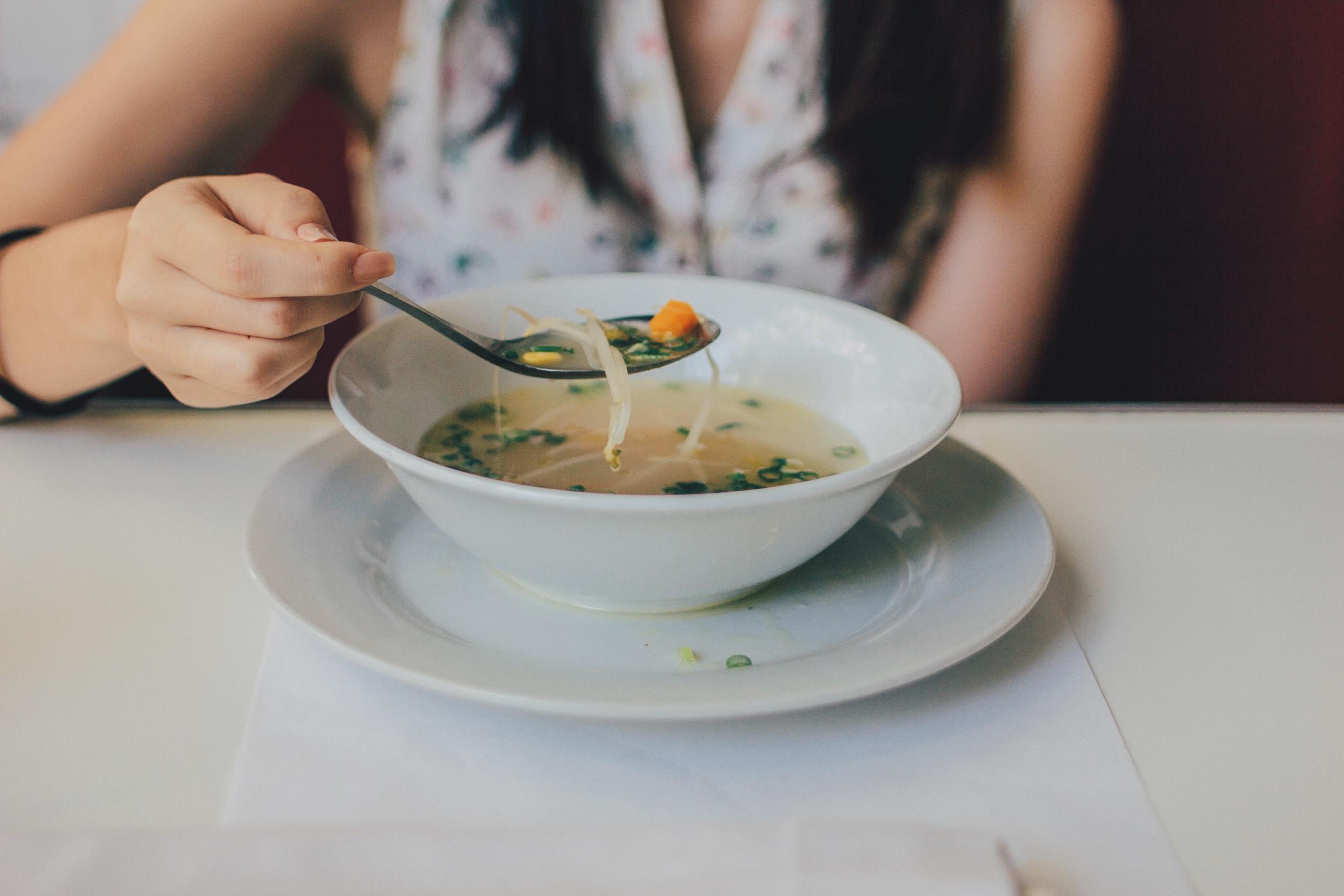 Jak zachránit sraženou polévku?