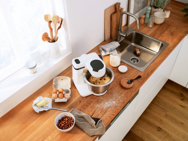 kuchyňský robot v kuchyni