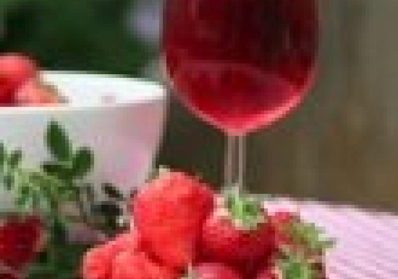 Jahody a růžová vína