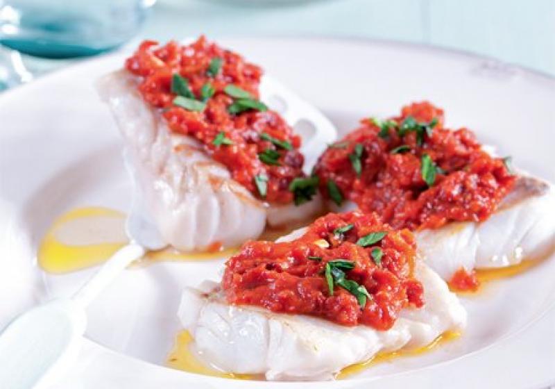 Filety z tresky s pikantním červeným pestem