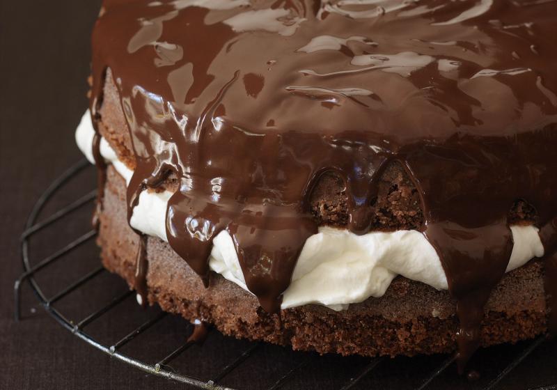 Kakaový koláč s čokoládovou polevou