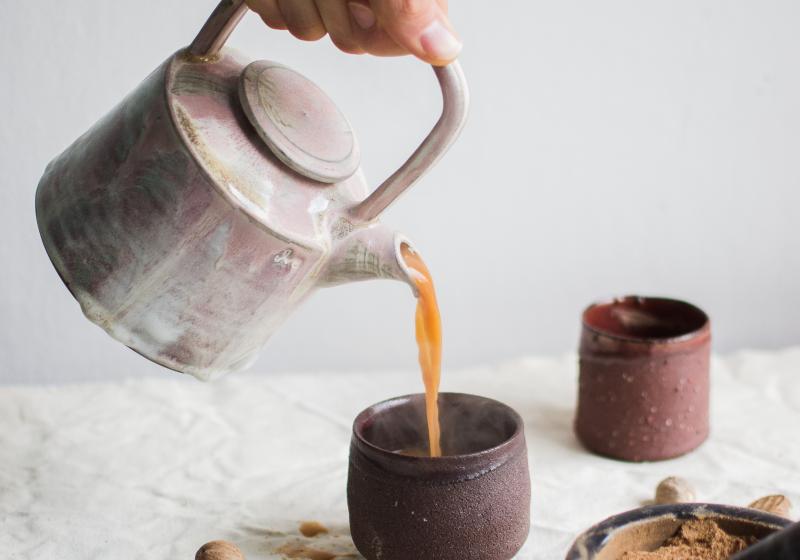 Masala chai: Voňavý čaj s jemností mléka