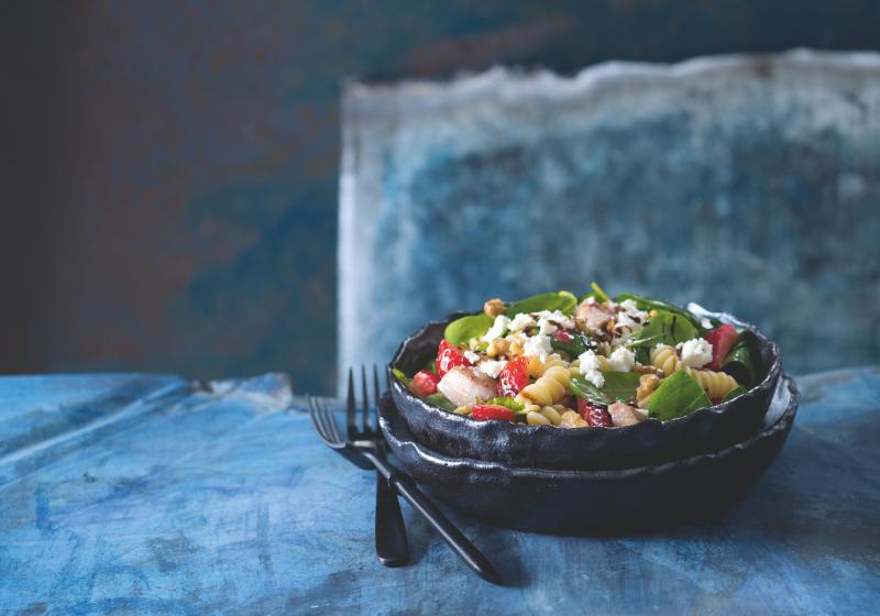 Lehké těstovinové saláty: 11 skvělých receptů