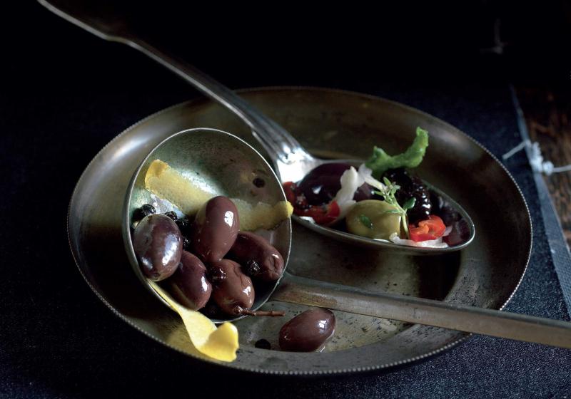 Marinované olivy s fenyklem