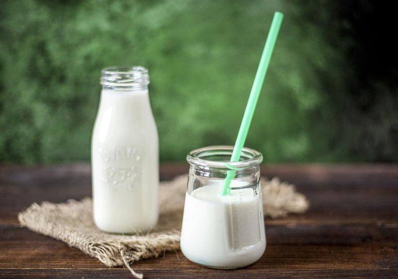 Proč zakysané mléčné výrobky prospívají více než mléko?
