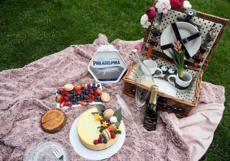 Luxusní levandulový cheesecake s borůvkami