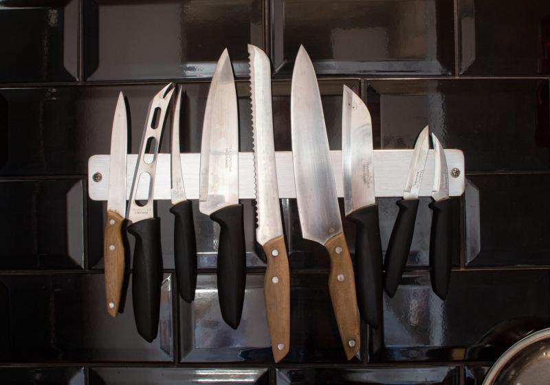 Nože (různé druhy)