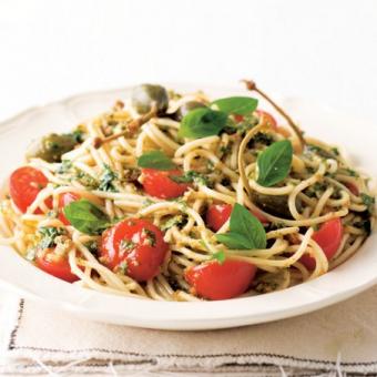 Špagety s eolijským pestem