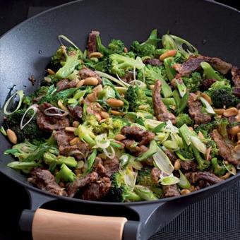Hovězí & brokolice ve woku