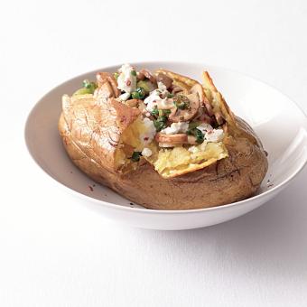 Plněné pečené brambory s houbami & fetou