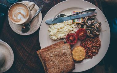 Anglická snídaně: Odkud se vzala proslulá Full English Breakfast?