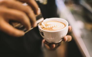 Čeští baristé mají světový rekord s příchutí cappuccina