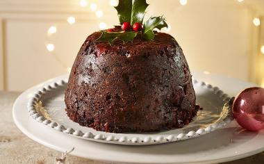 Kuchaři sdíleli recept na tradiční vánoční dezert královské rodiny. Je jednodušší, než si myslíte a přináší štěstí! 