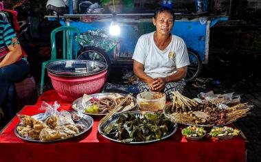 Pohlednice z Indonesie: Na Bali rádi jídlo smaží, rýže se jí ke všemu, i k bramborám