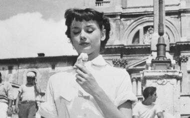 Jídelníček Audrey Hepburn: Jedla cibulky tulipánů a psí suchary, její syn prozradil, proč byla tak štíhlá