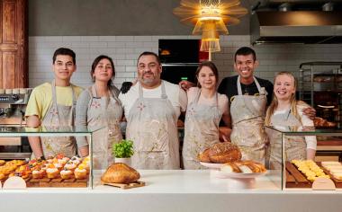 Juan Cruz přišel do Prahy učit, pak otevřel argentinské pekařství. Nikdy jsem neměl tolik práce, říká