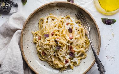 Těstoviny z italského venkova: Připravte si rychlé a syté pokrmy, které vám neudělají průvan v peněžence
