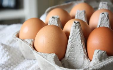 Jak připravit dokonalou snídani: míchaná vajíčka a vaječné omelety 