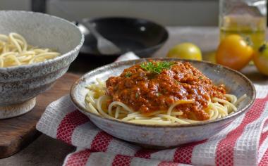 Týdenní úsporná kuchařka 43.díl: Zbylé dýňové gnocchi zamrazte a ke špagetám uvařte rychlou boloňskou, radí Katka