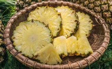 Pozor na ananas a želatinu