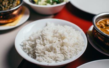 Jak uvařit dokonalou rýži basmati, po které nepřiberete