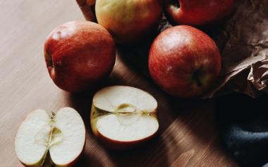 Jablka pomůžou podle průzkumu zhubnout. Kolik denně jich je k tomu zapotřebí?