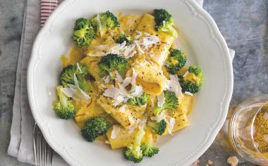 Těstoviny s brokolicí & šafránem